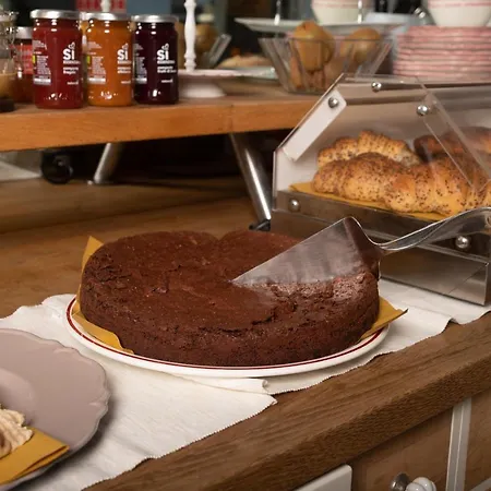 Отель La Casa Di Petra 2*